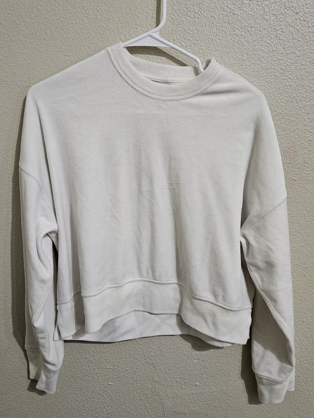 Ambercrombie & Fitch Sweater Size S